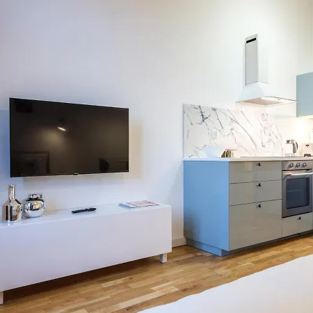Tyzenhauz Topolowa Apartahotel 4*