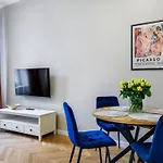 公寓式酒店 Tyzenhauz Topolowa 4*