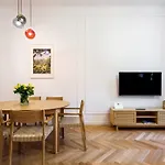 アパートホテル Tyzenhauz Topolowa クラクフ
