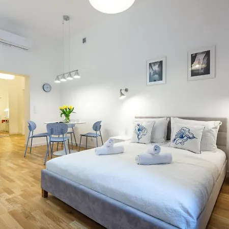 Tyzenhauz Topolowa Aparthotel Krakau