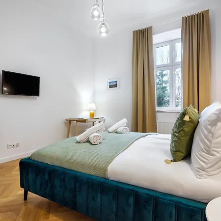Tyzenhauz Topolowa 4* 克拉科夫