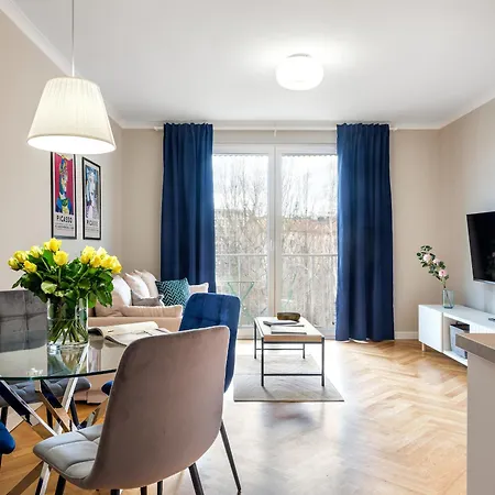 Tyzenhauz Topolowa 4*
