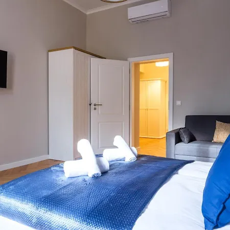 Tyzenhauz Topolowa Aparthotel