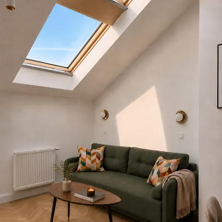 Tyzenhauz Topolowa Apart Otel Krakow