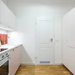 Tyzenhauz Topolowa Апарт-отель 4*