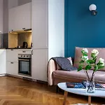 Tyzenhauz Topolowa Апарт-отель
