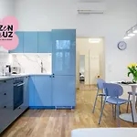 Tyzenhauz Topolowa Апарт-отель 4*