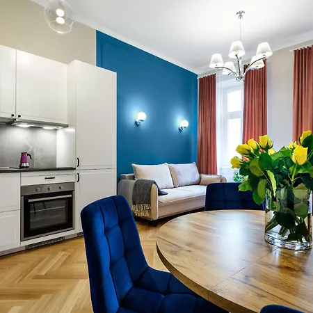 Tyzenhauz Topolowa Aparthotel