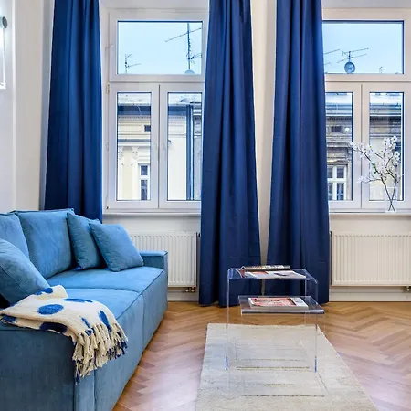Aparthotel Tyzenhauz Topolowa Krakow