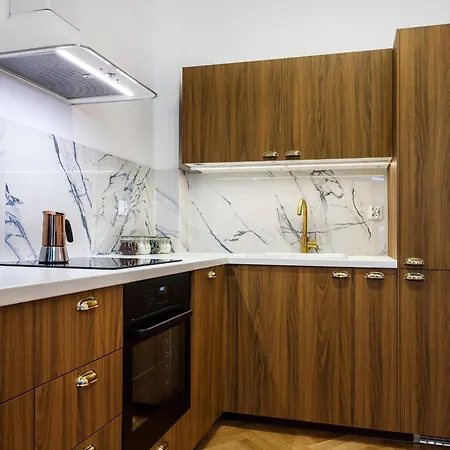 Aparthotel Tyzenhauz Topolowa Krakow