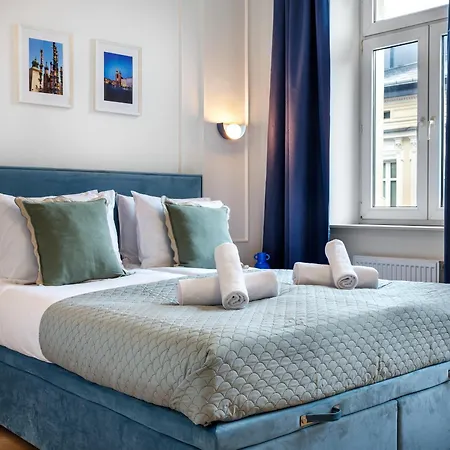 Tyzenhauz Topolowa Hotel apartamentowy