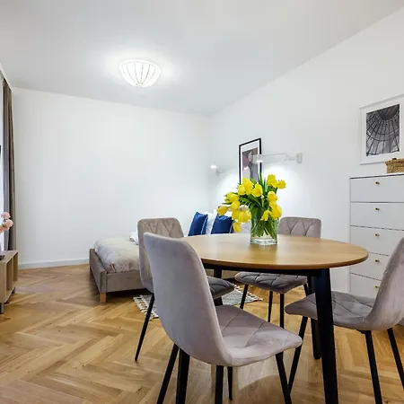 Tyzenhauz Topolowa Hotel apartamentowy
